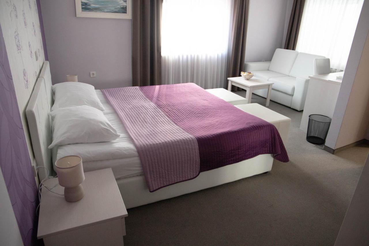 Art Hotel Slavonski Brod Exterior photo