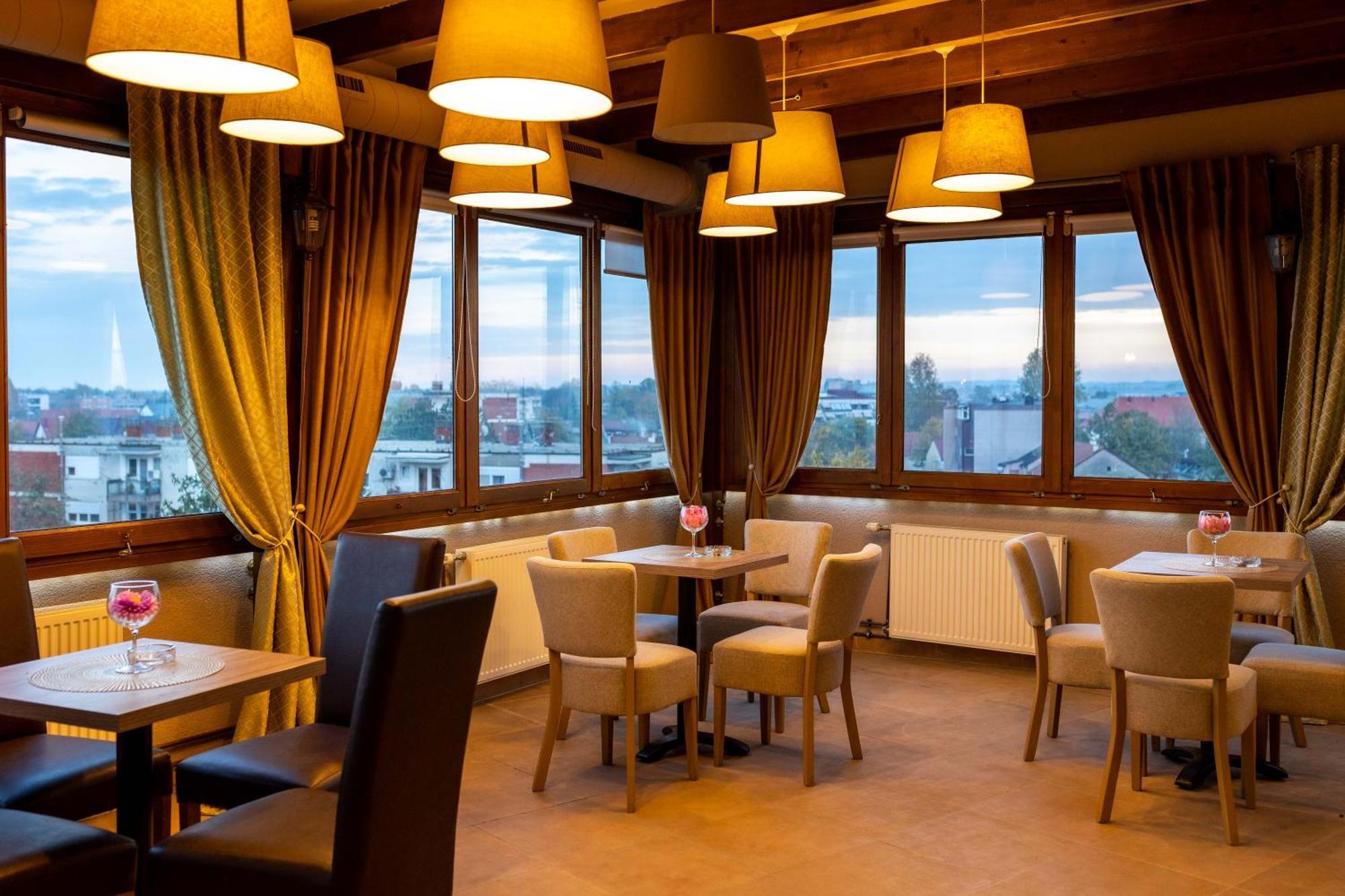Art Hotel Slavonski Brod Exterior photo